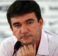 Andrés Sanchez oferece R$ 1,8 milhão por mês a Ronaldinho Gaúcho